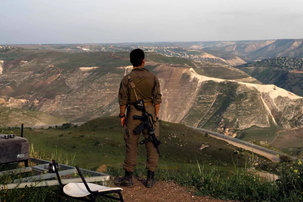 Israeli artillery and incursion in southern Syria