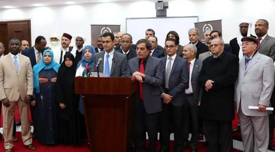 الدستور الليبي يتأجل وسط مبادرات