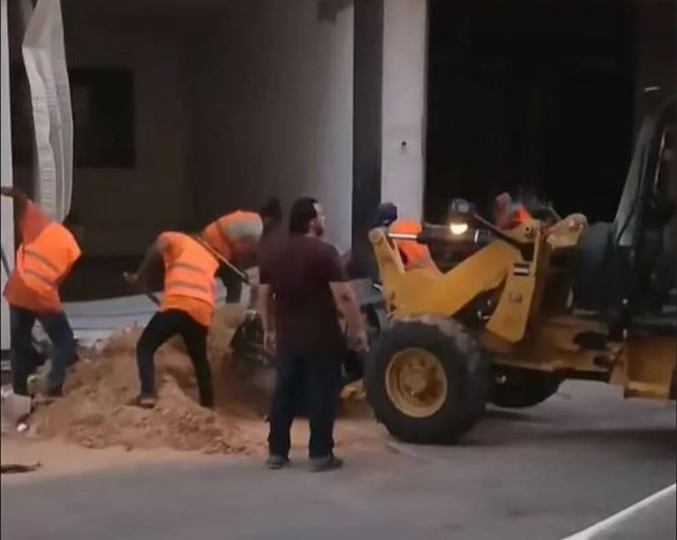 Libyan protesters reopen institutions