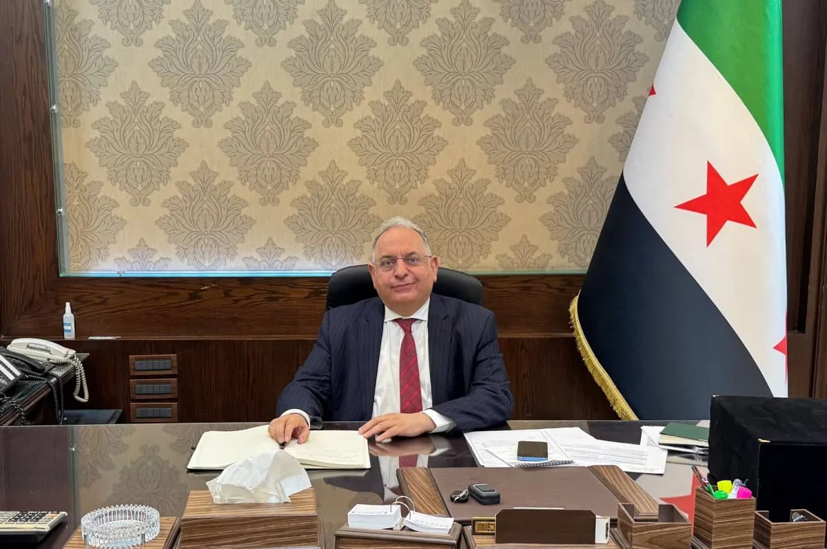 المالية السورية توقف 34 موظفاً للتحقيق