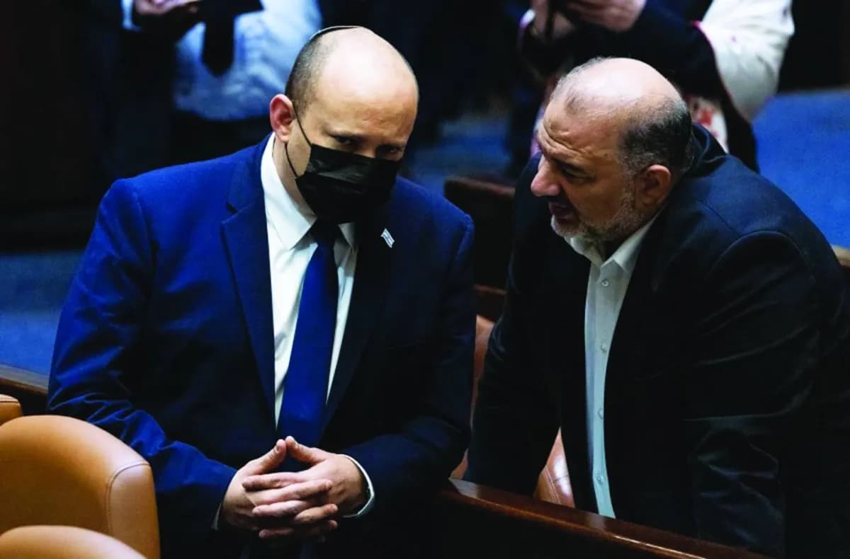 Former officer joins Arab list in Israeli election