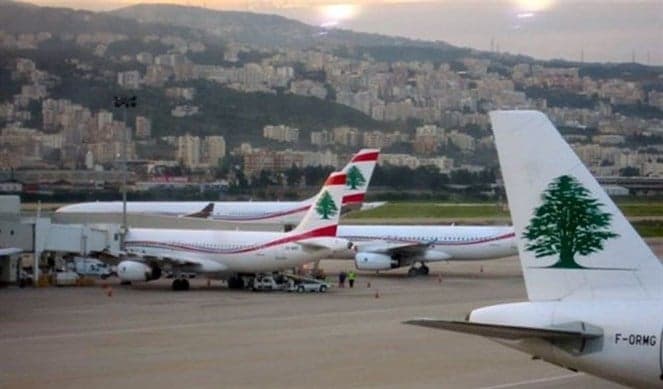 استنفار على متن طائرة لبيروت بسبب راكب