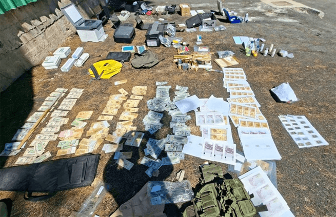Army detains suspects and seizes counterfeit items
