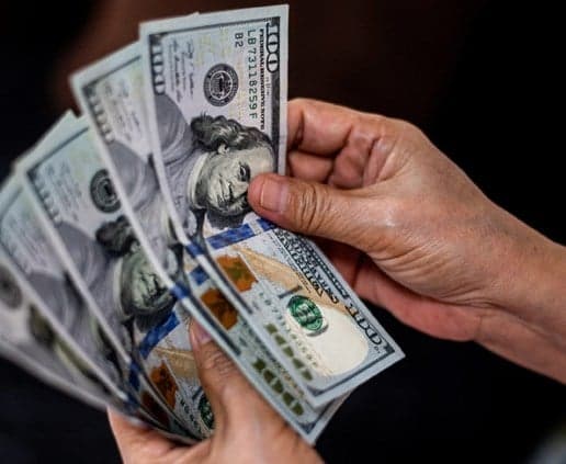 The "gap" law faces challenges MP: Deposits will come back but