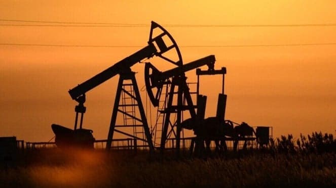 Oil prices decline again