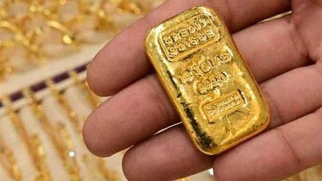 تاجر يبيع ذهبًا مغشوشًا بأسعار مغرية