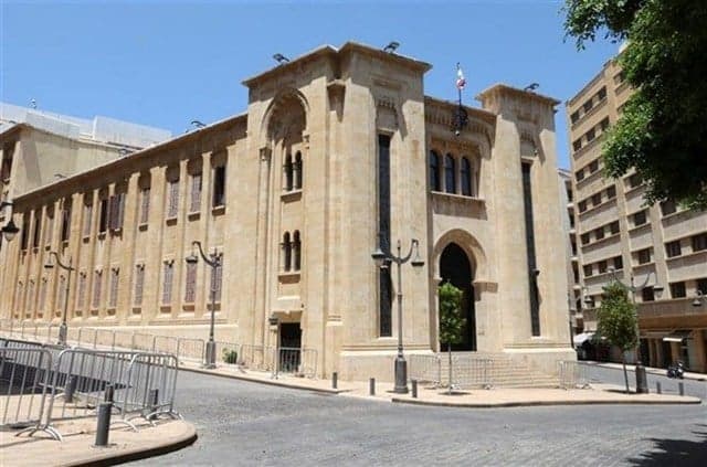 Berri and Salam Agree to Keep Government