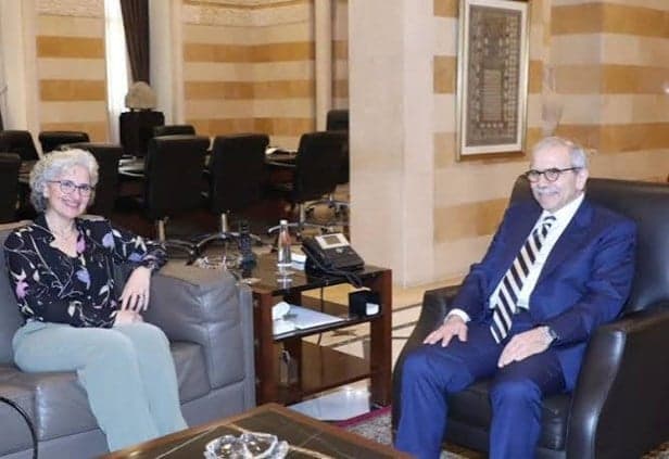 سكان سنديانة يطالبون المسؤولين