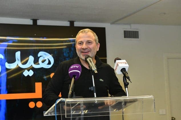 باسيل يقول إن قانون العفو يكرم المجرمين ويقيّد ضحاياهم