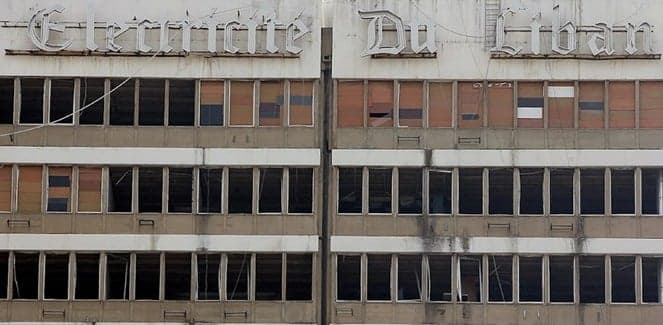 نقابة عمال كهرباء لبنان تهدد بالإضراب