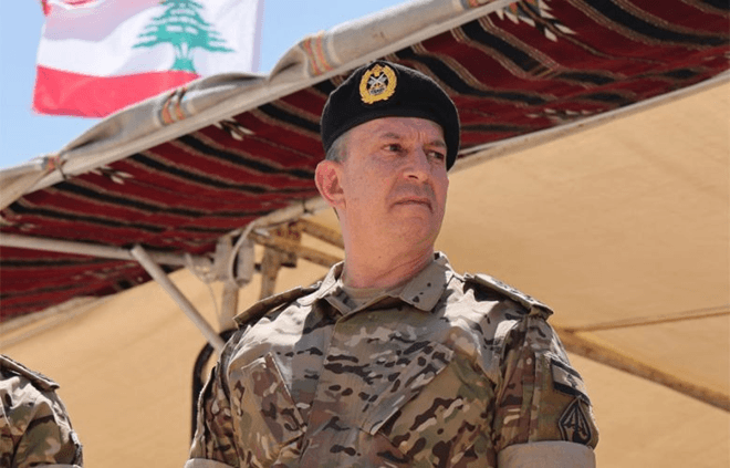 قائد الجيش يؤكد حماية الوطن
