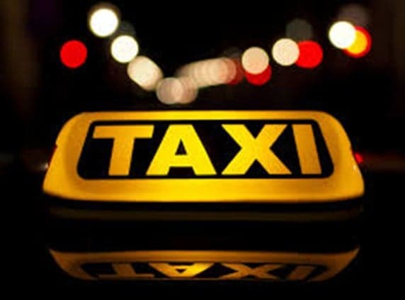 Taxi driver shoots passenger abruptly