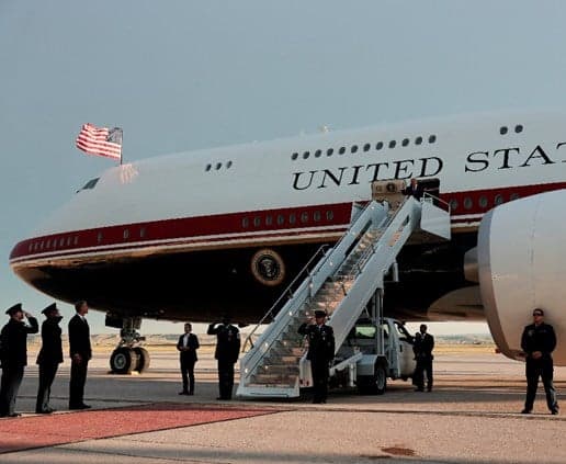 White House: Qatar’s plane to be upgraded for a month