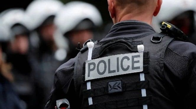 France: 58 migrants discovered in abandoned truck