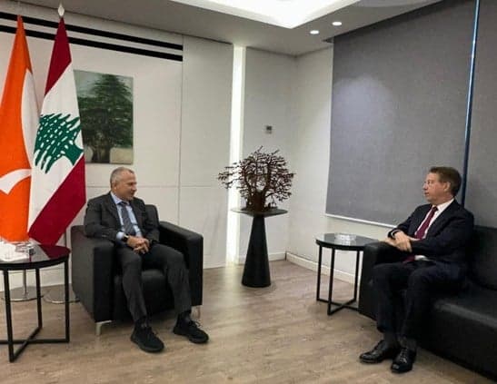 باسيل يلتقي السفير الفرنسي لمناقشة التطورات الجنوبية