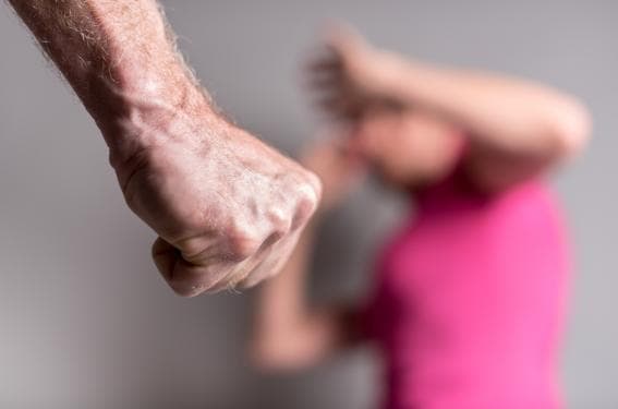تواصل قتل النساء في تونس حاملة بتوأم ضحية جديدة