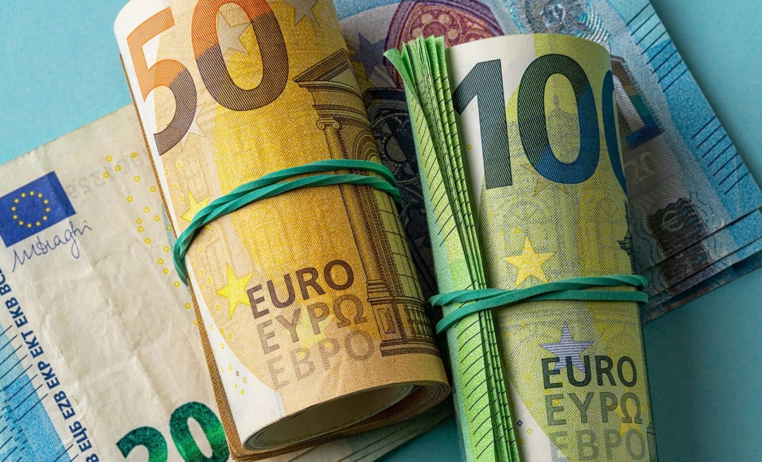 France: Tunisian employee jailed for document forgery to assist cousin in getting 10,000 euros