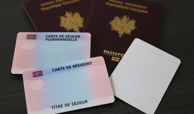 Over 20,000 Tunisians receive permits in France