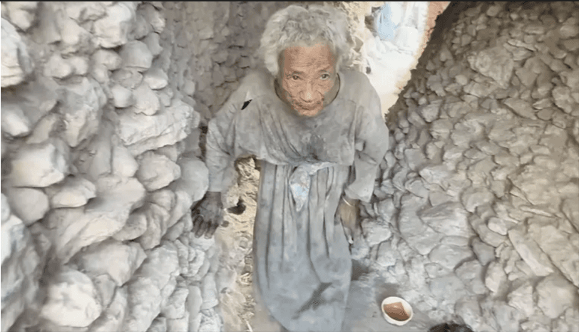 Moroccan Woman Lives in Cave for Years