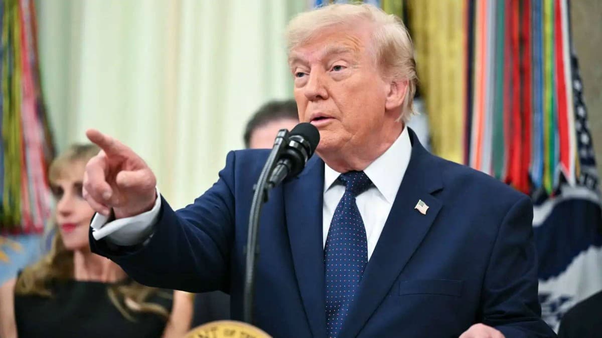Trump urges Iran deal or US ends mission