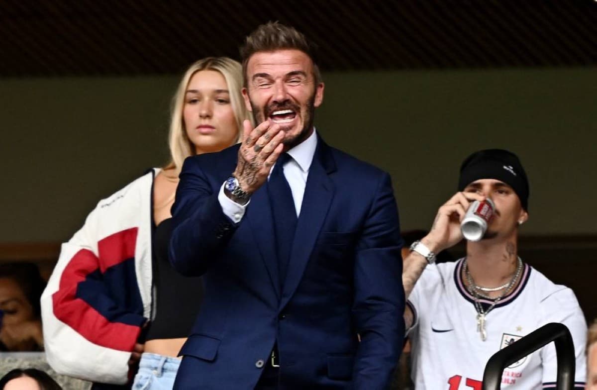 دموع وانفعال بيكهام يلهمان منتخب إنجلترا