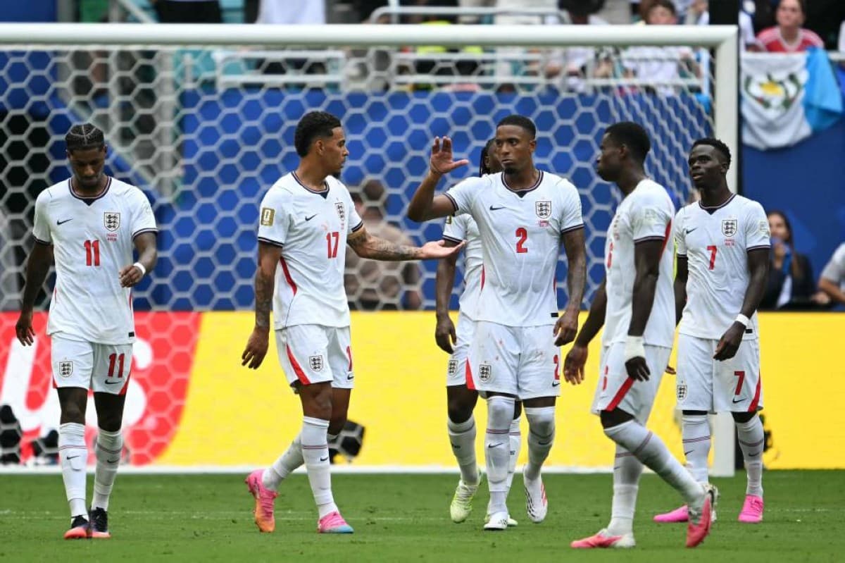إنجلترا تتوج بالمركز الثالث في كأس العالم 2026