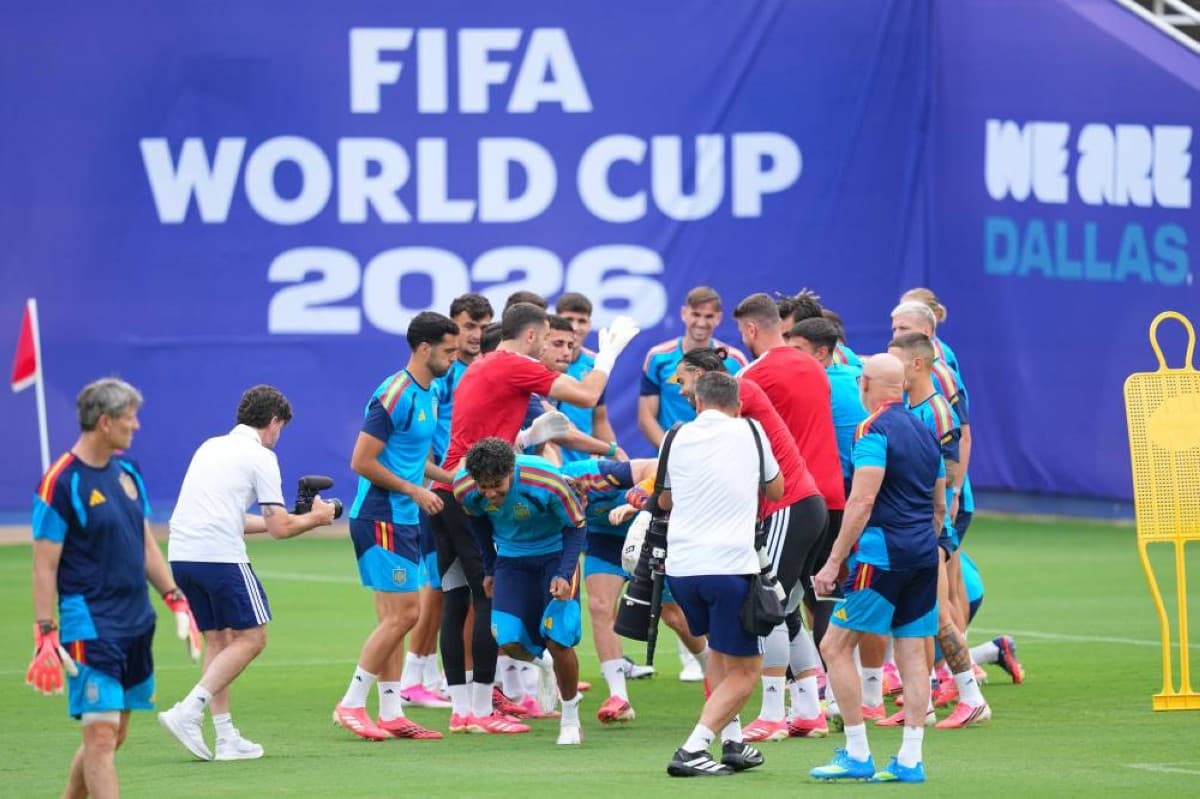 إسبانيا تتطلع لإعادة كتابة تاريخ كأس العالم