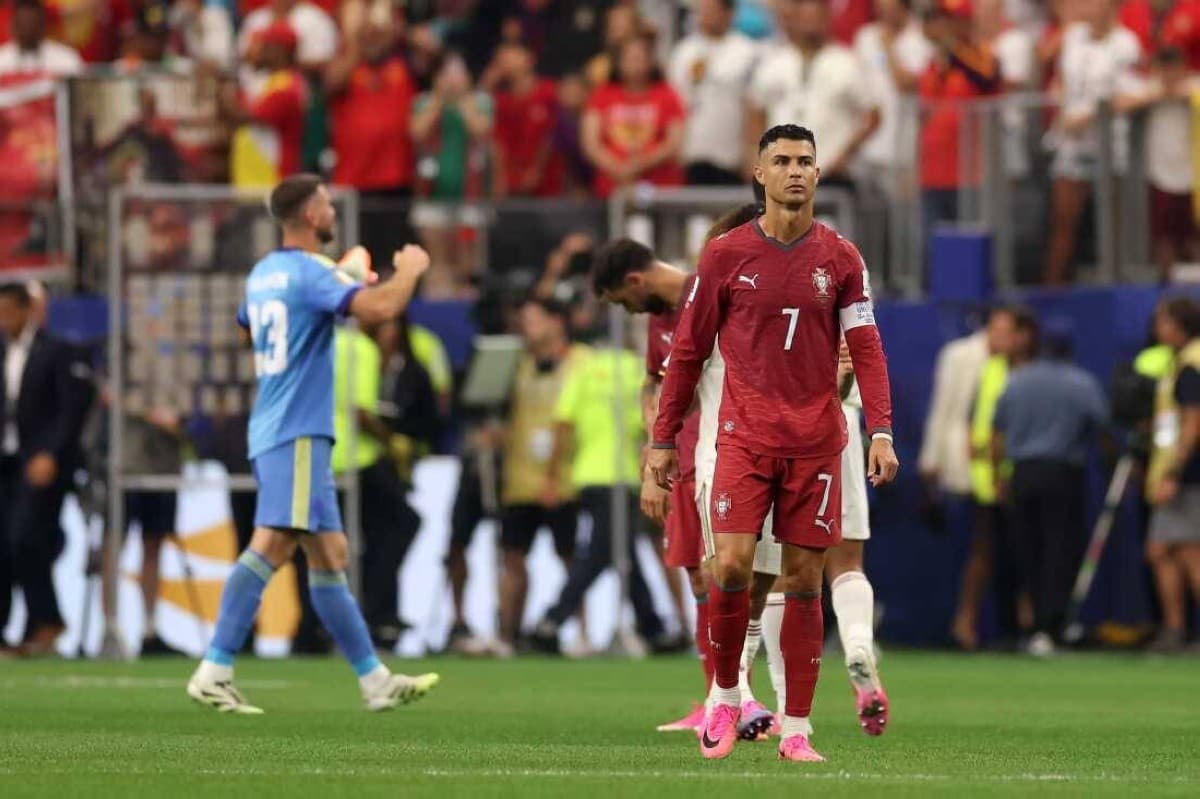 Ronaldo's Like Sparks FIFA Corruption Debate