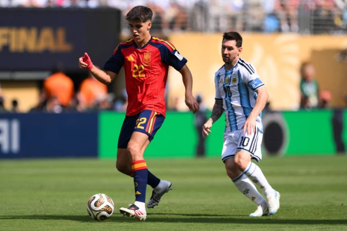 Spain poised to maintain football supremacy