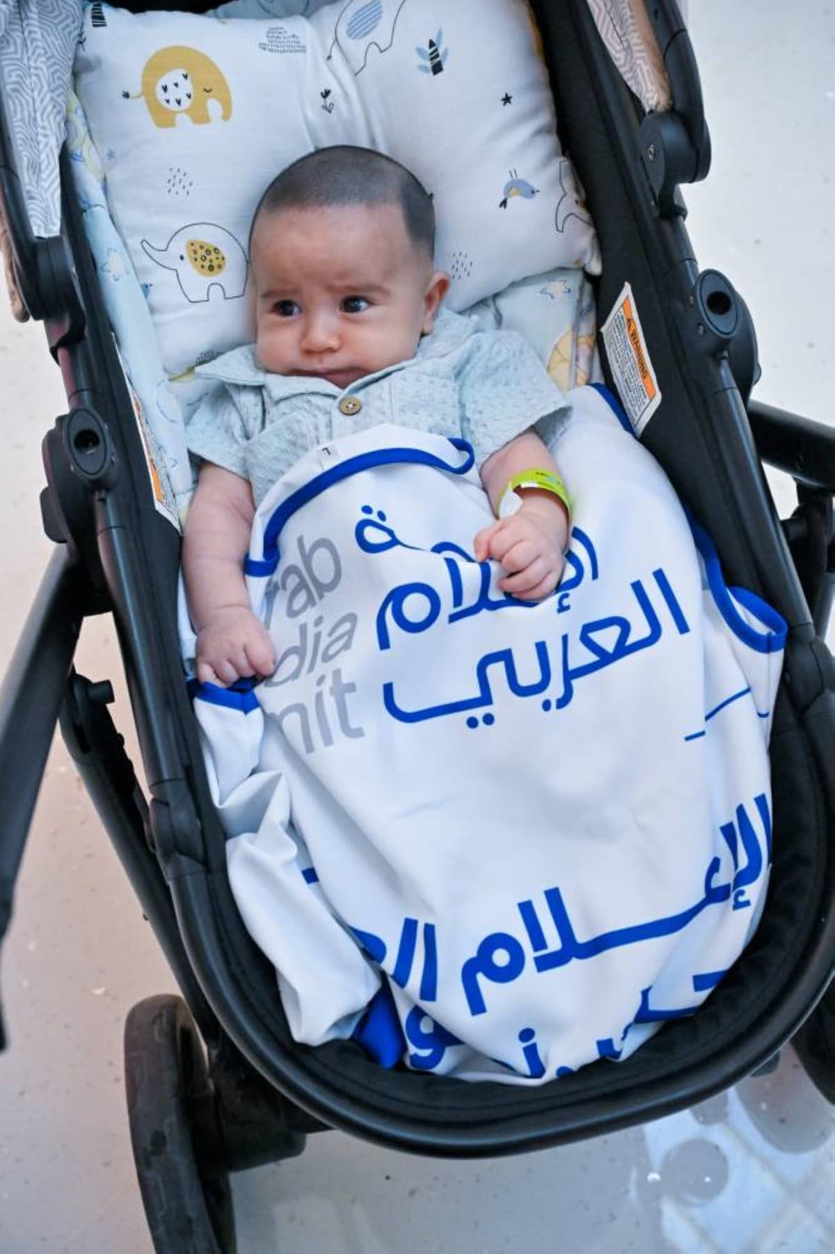 مشاركون في قمة الإعلام العربي بدبي