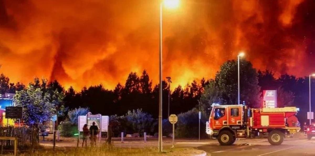 الفرنسية تدعو لإخلاء ضواحي بوردو