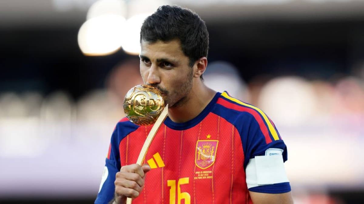 PSG questions signing Rodri from City