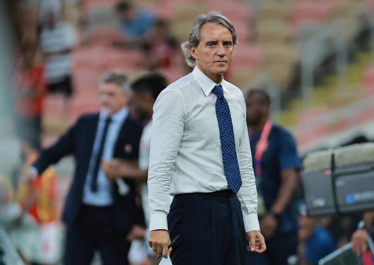Mancini frontrunner for Italy coaching