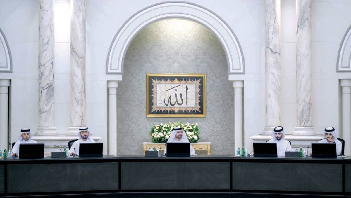 Sharjah officials review public policies