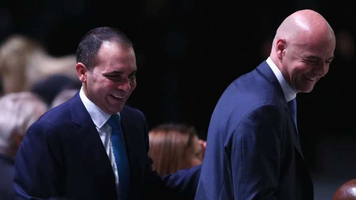 الأمير علي ينتقد إنفانتينو وفيفا