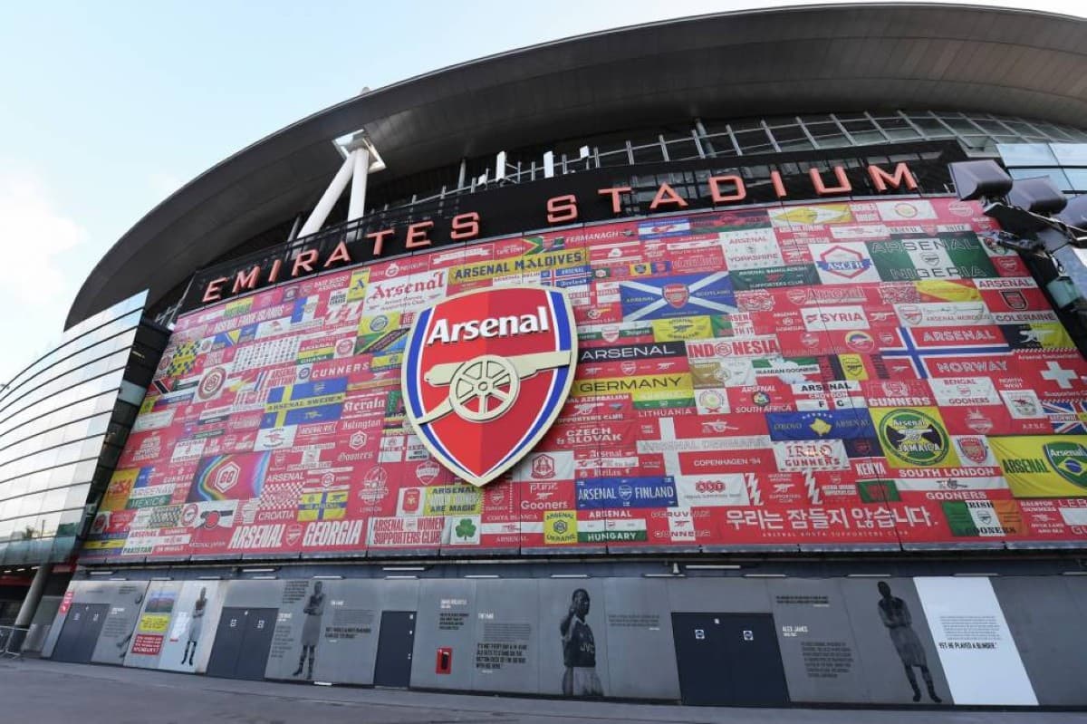 Emirates and Arsenal sign renewal until 2033