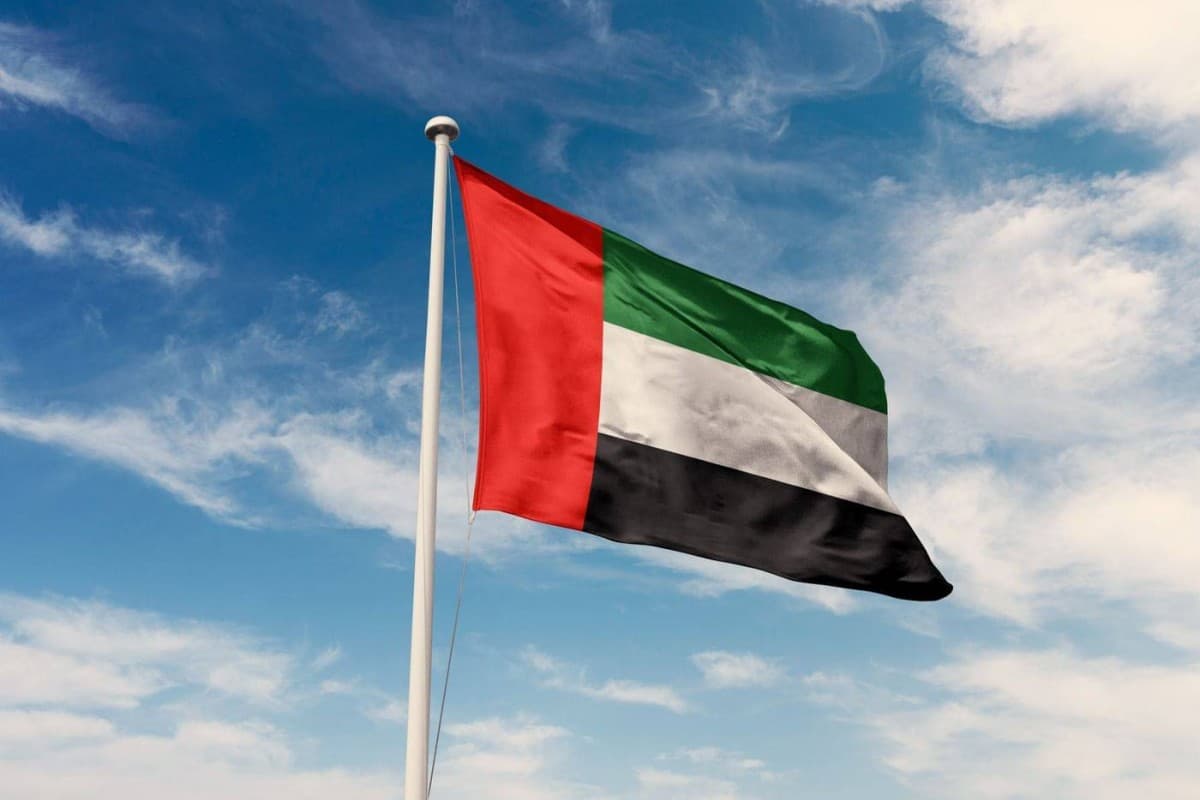 Emirates Agency aids Bangladesh flood victims