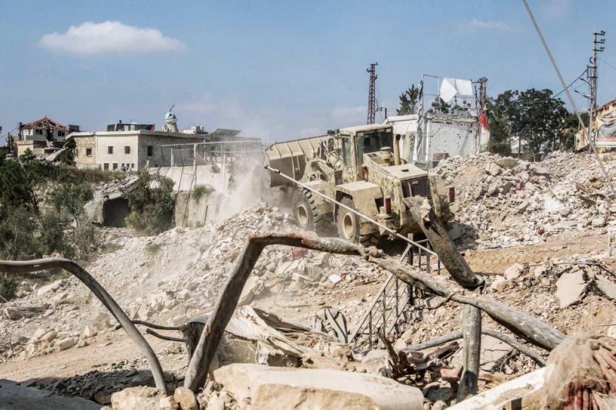 Sinctcom Leader Urges Israeli Pullout from Southern Lebanon