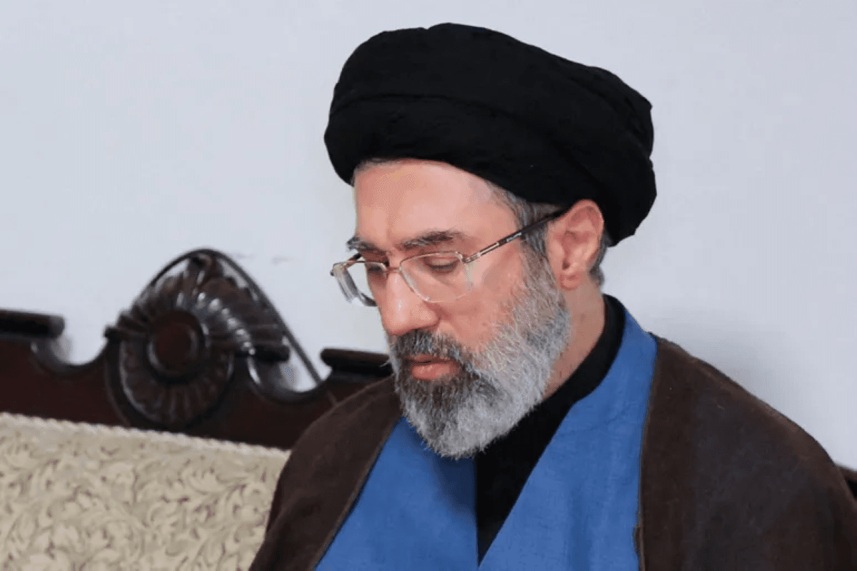 Khamenei Reveals Military Officials