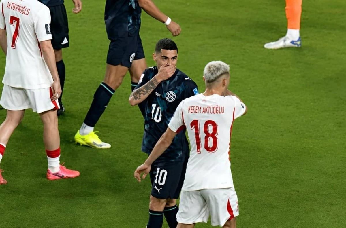 الدوري الإسباني يرفض عقوبة تغطية الفم