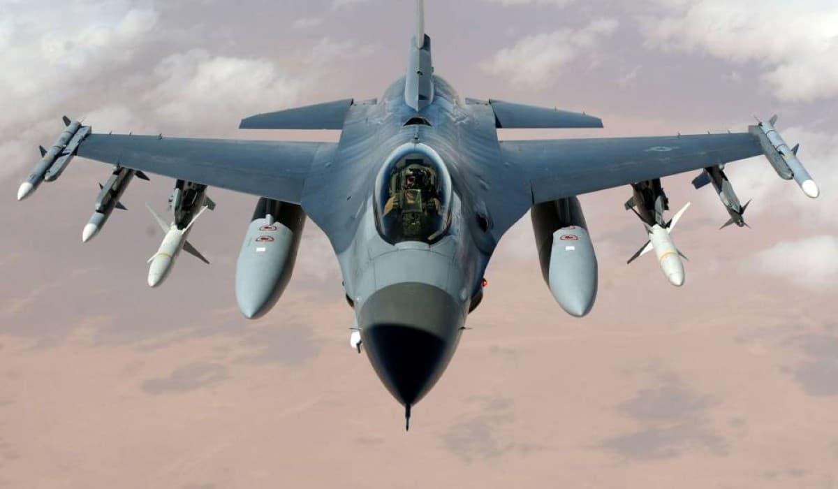 Fighter jets that outperform F-16