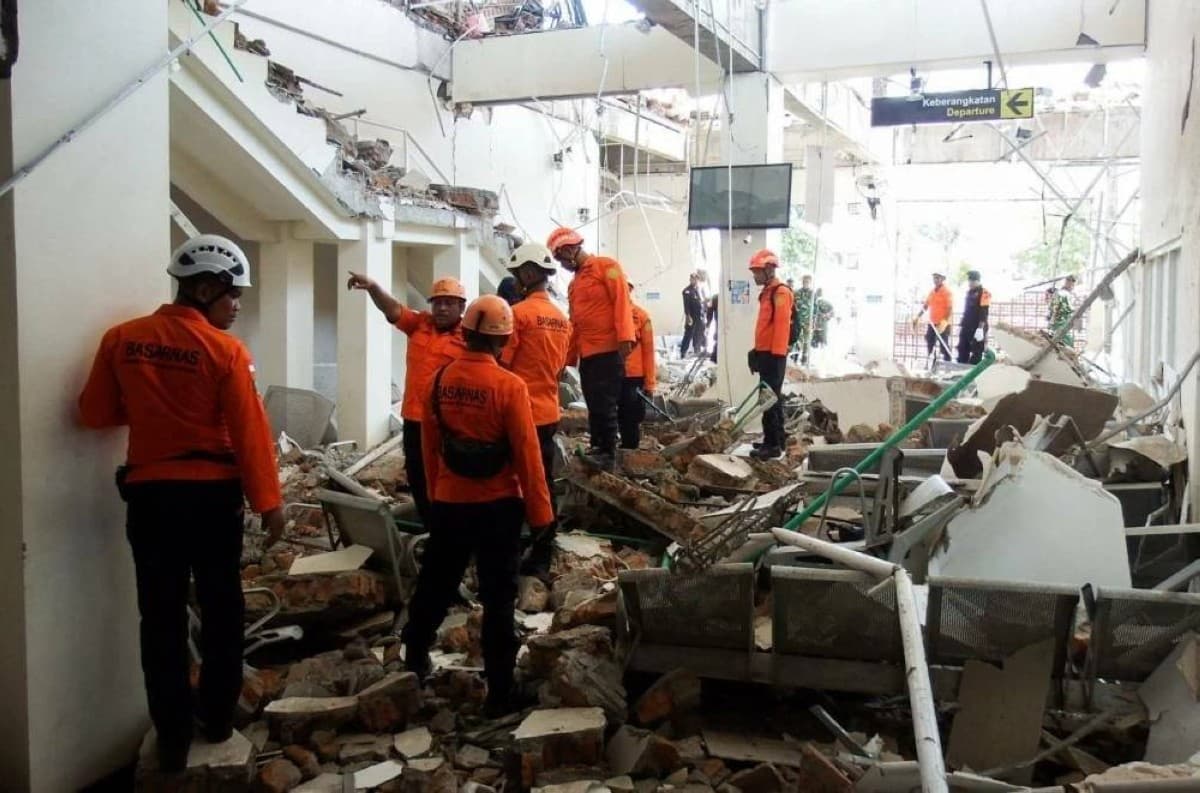 Indonesia speeds up power recovery after quake