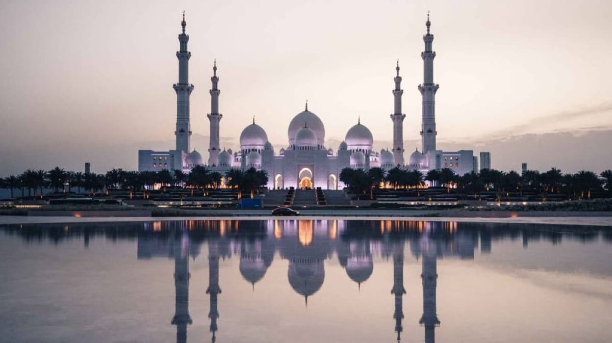 Abu Dhabi Mosque Welcomes 3.1M Visitors in First Half 2026