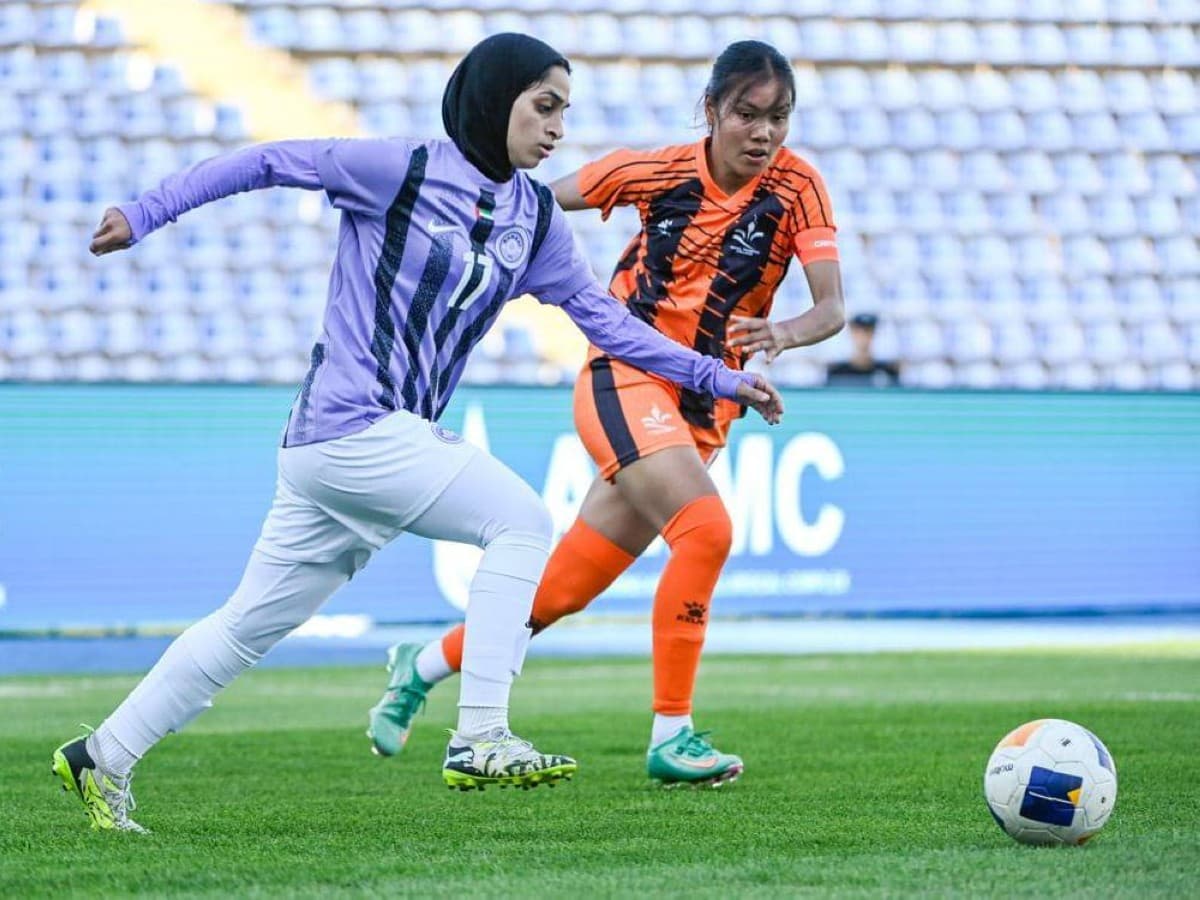 فريق بنات الإمارات يبدأ دوري أبطال آسيا بالتعادل