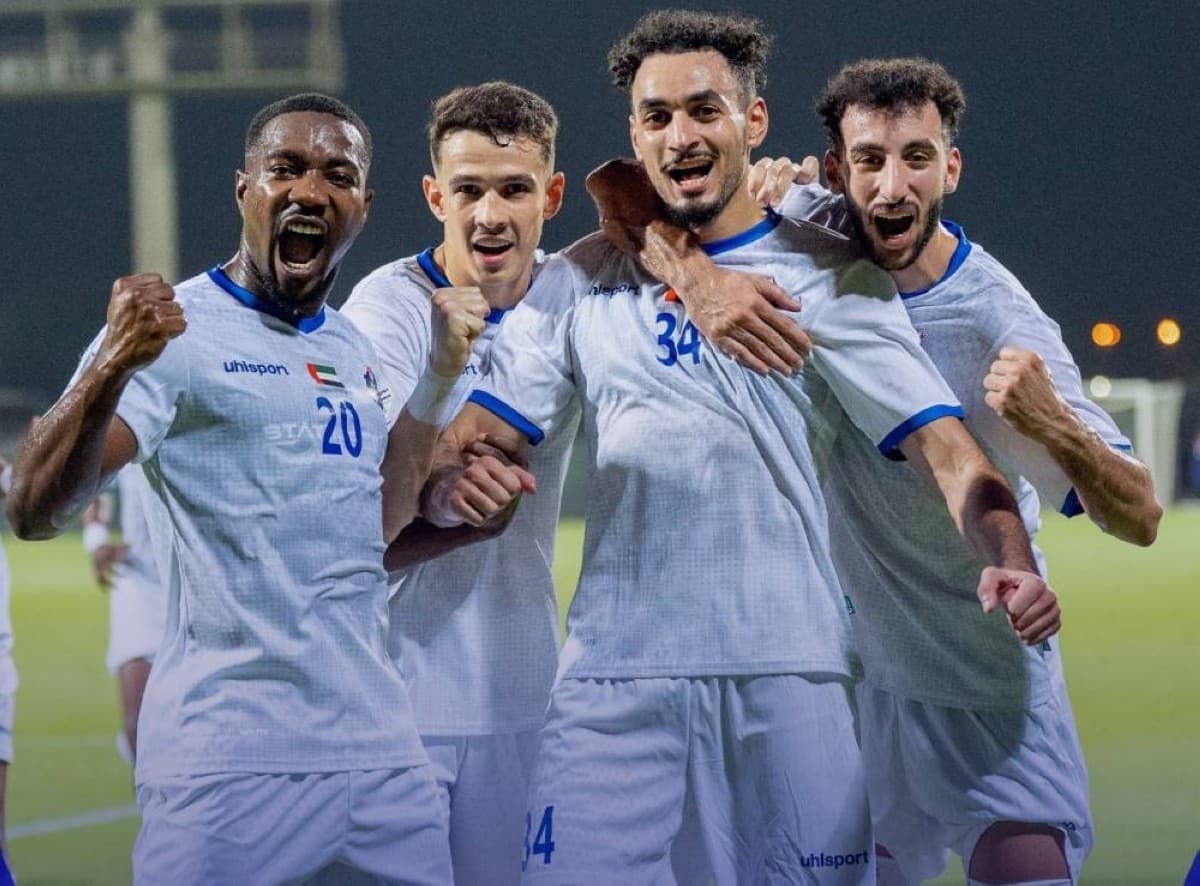 الفجيرة والعربي يتصدران دوري الهواة