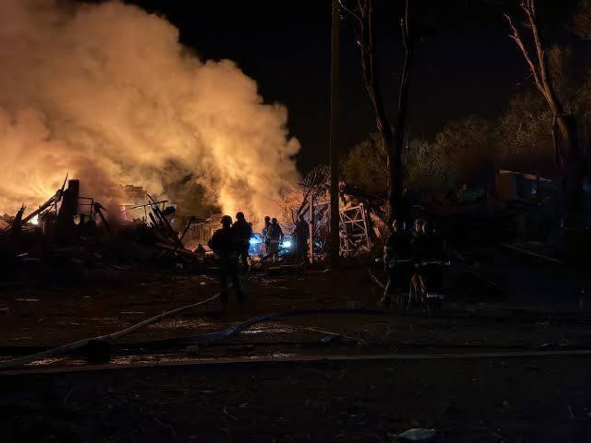 Russia Gas Complex Fire Kills 7, 9 Missing