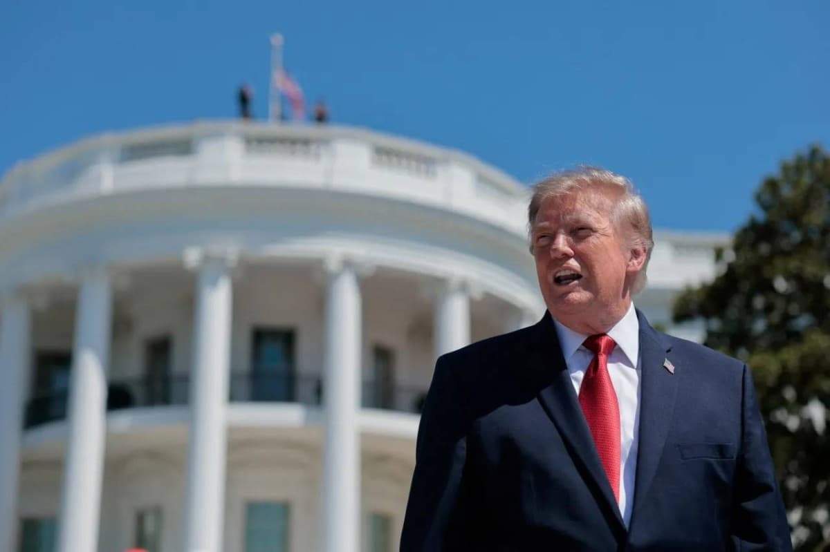 US court delays Trump's mail-in voting order