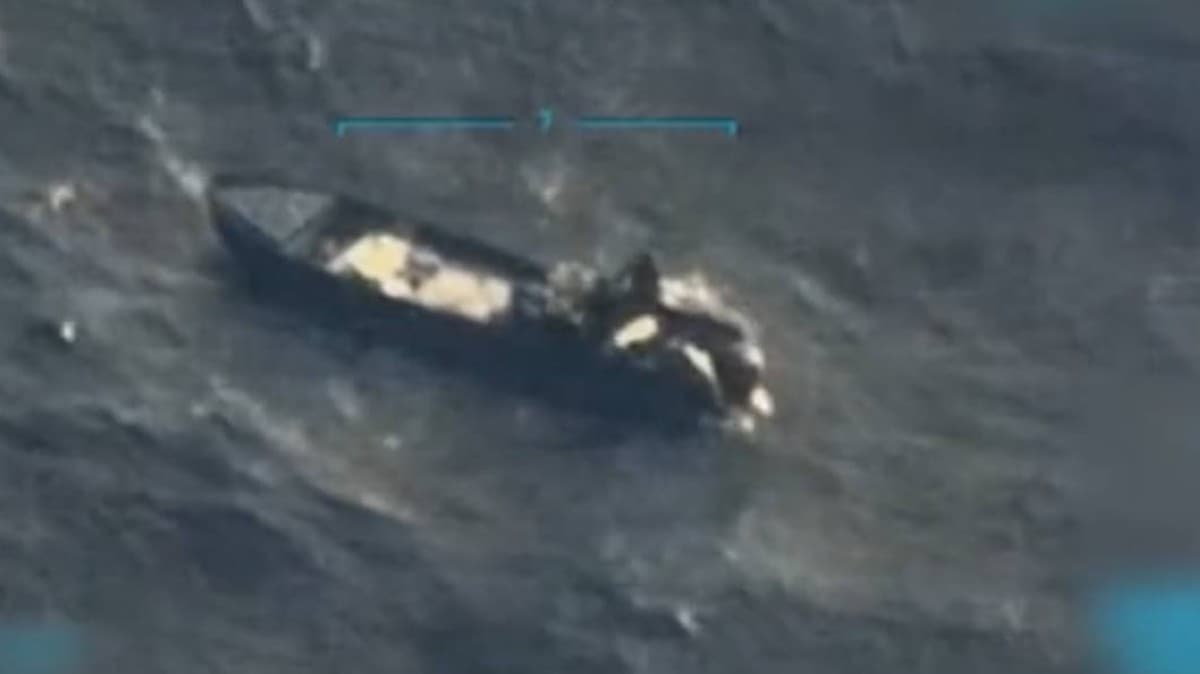 U.S. military destroys drug gang boat in Pacific