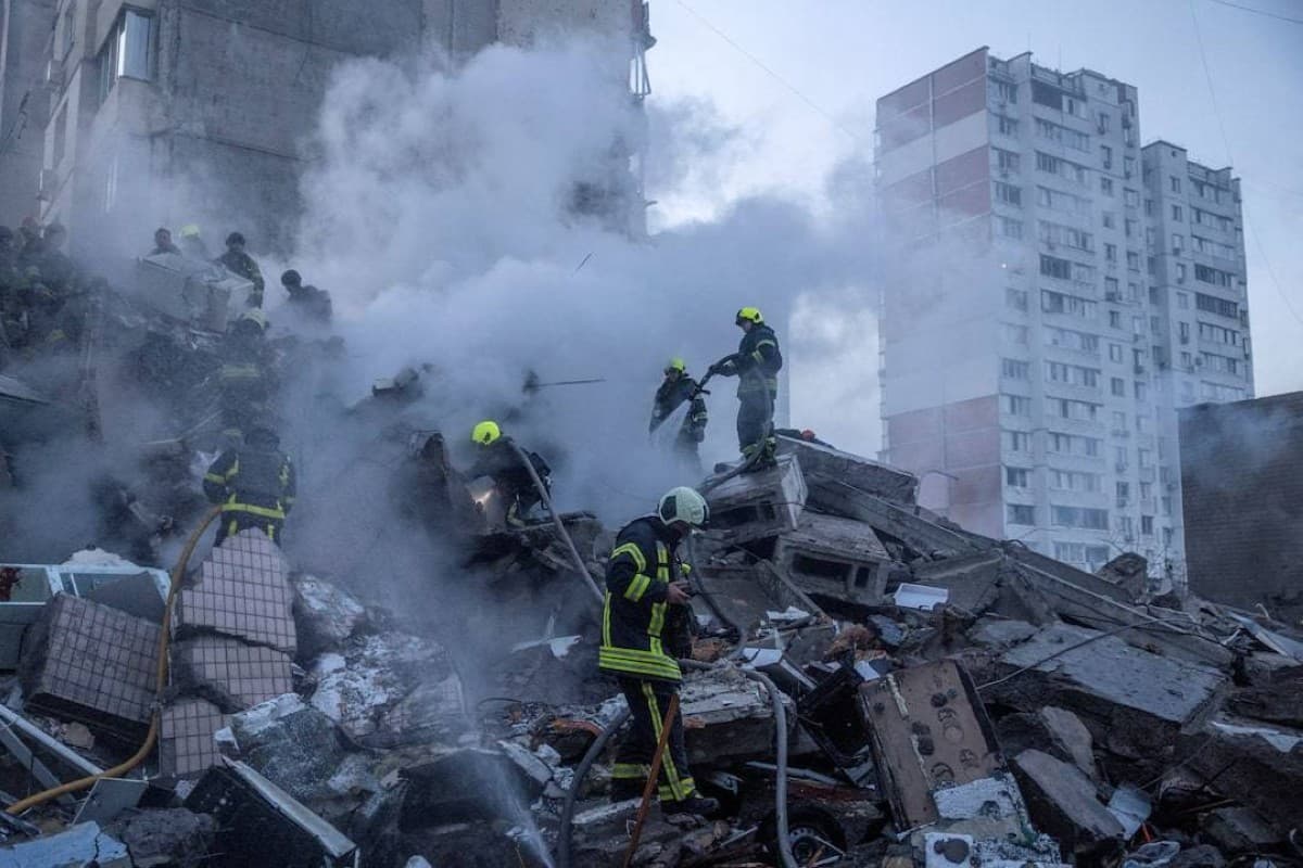 Russia targets Kyiv with drones and strikes