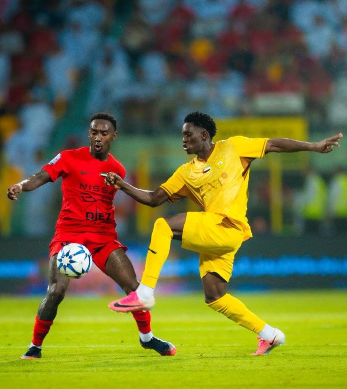 صراع دوري الملاعب يشتد